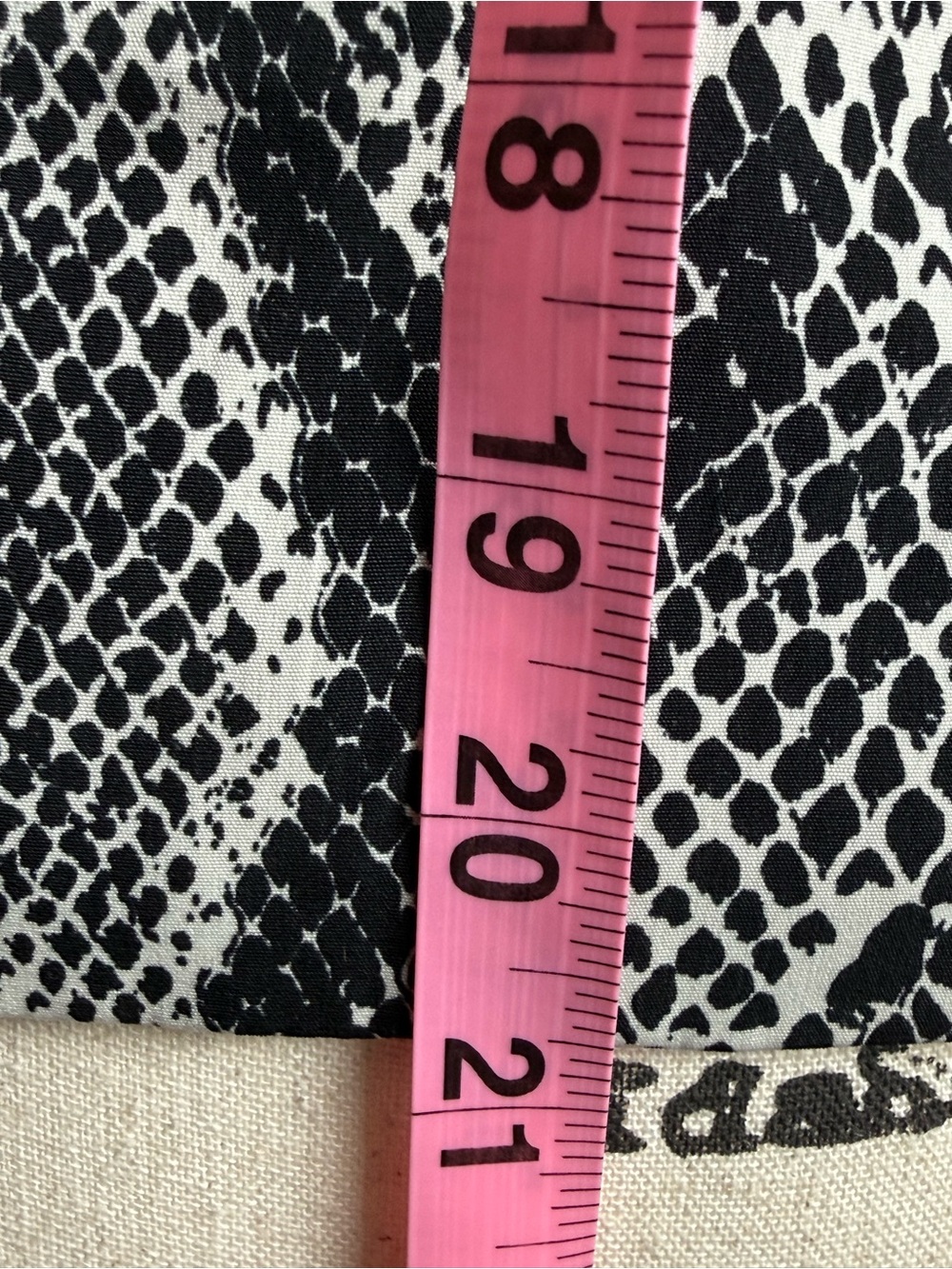 Express Snakeskin Print Blazer | Black & White | Ruched Sleeve | Size 4 - Picture 5 of 9